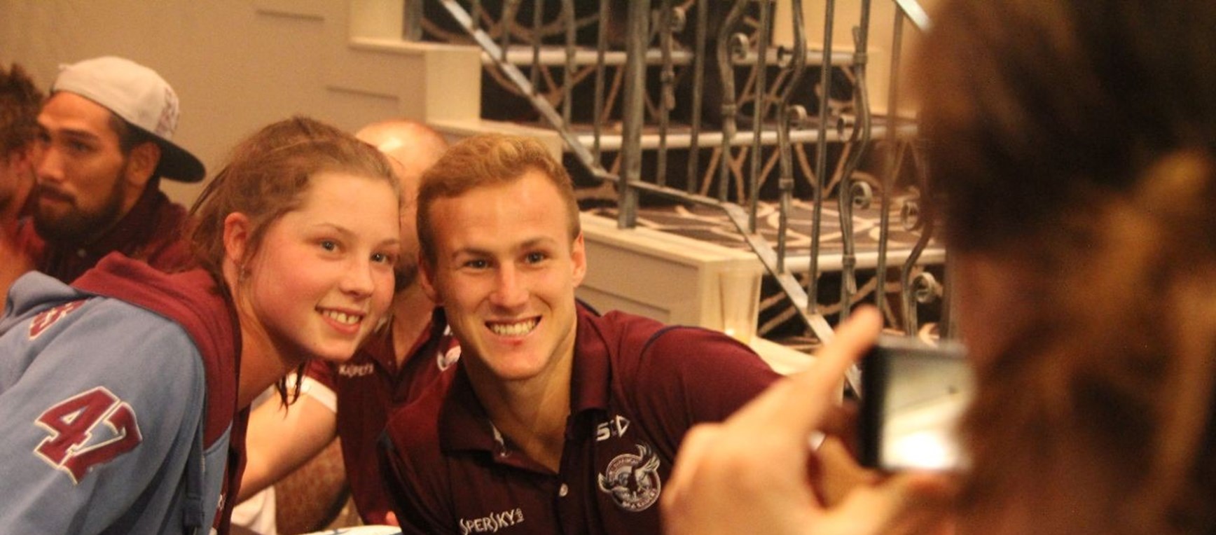 Leagues Club post match Rd6 fan signings 