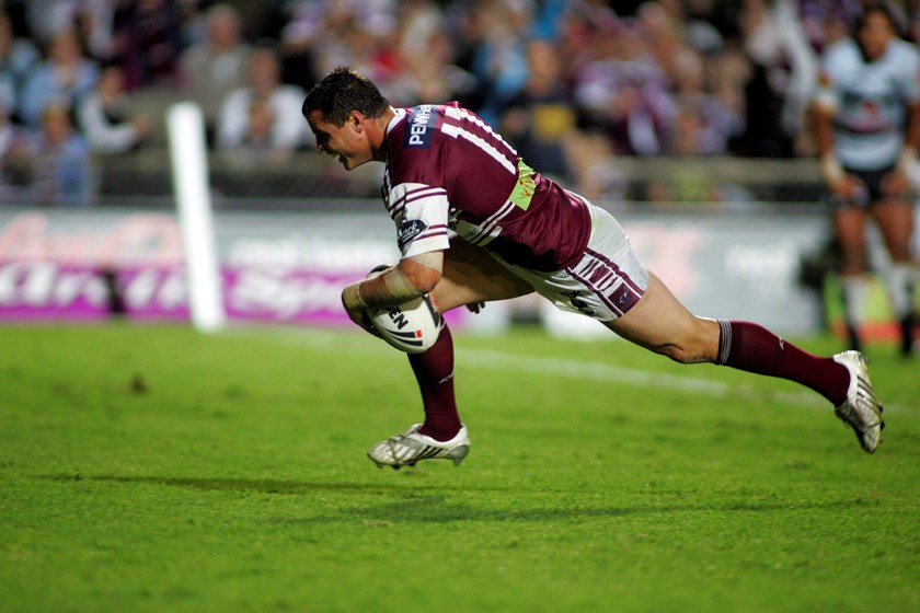 Go 'Choc' ...Anthony Watmough crosses for one of his two tries against the Warriors in 2008