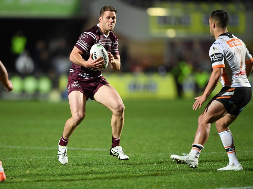 Corey Waddell takes on Luke Brooks at Brookvale in 2019. Both will be new team-mates at Manly in 2024.