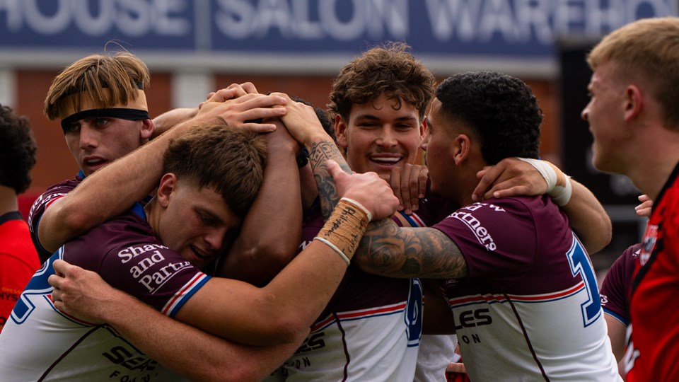 Sea Eagles support at Henson Park